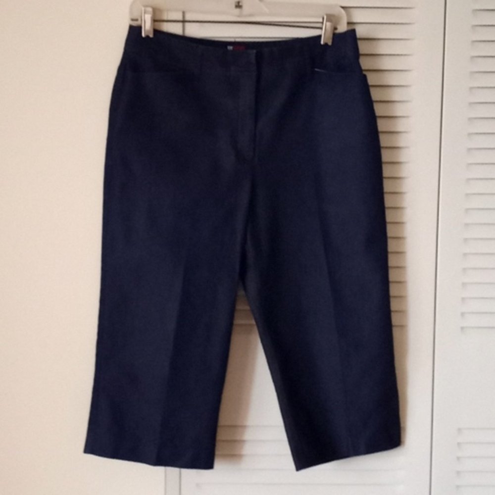 New York & Company Capri Jeans
